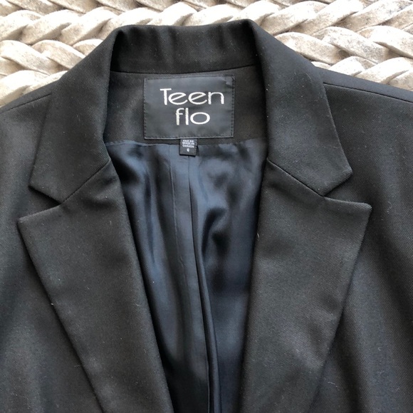 Teenflo Black Blazer - Size 6 - Picture 2 of 9
